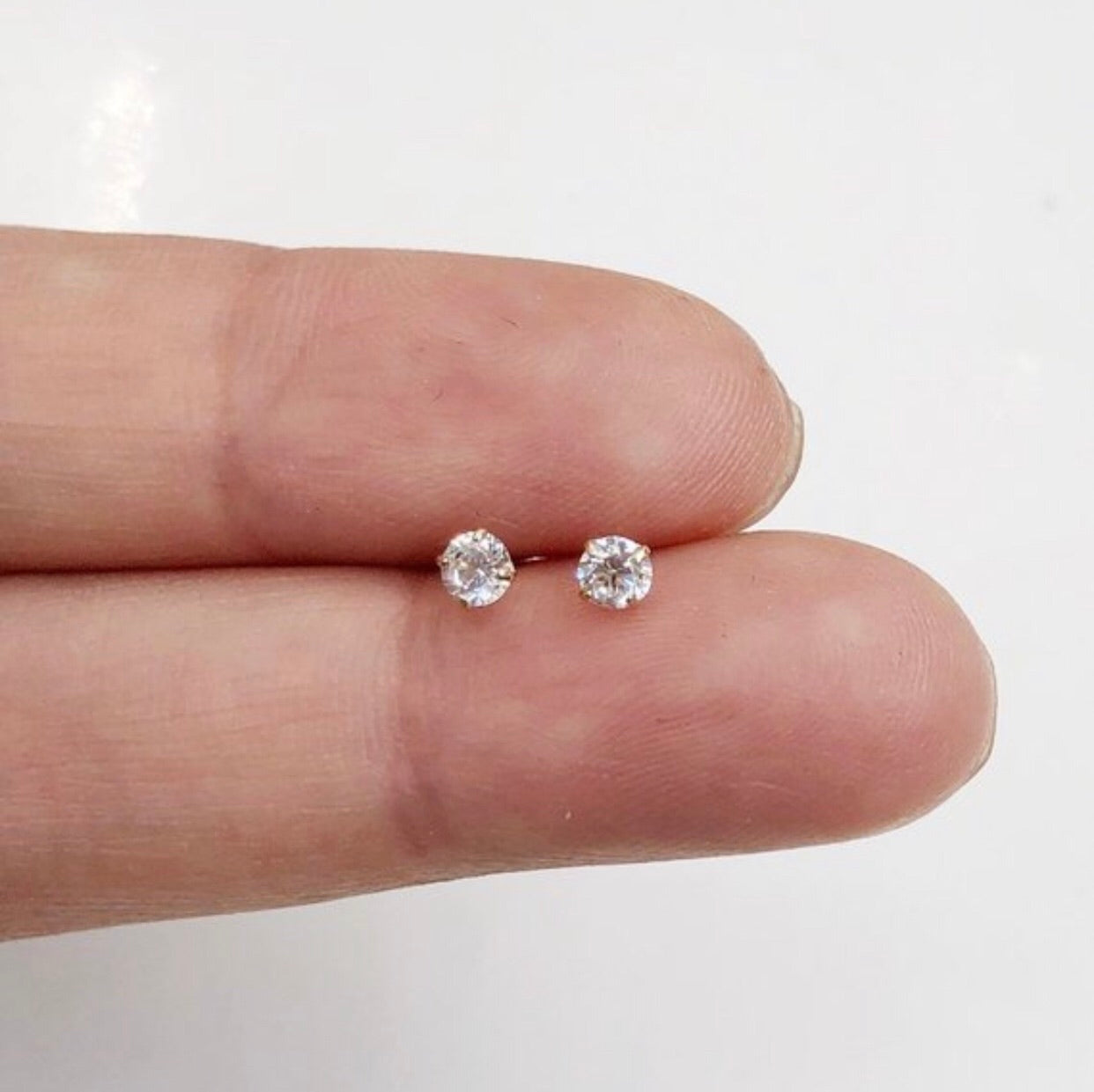 14K Solid Gold Tiny Clear CZ Stud Earrings, Cubic size 2mm/3mm/4mm/5mm - 14K Solid Gold