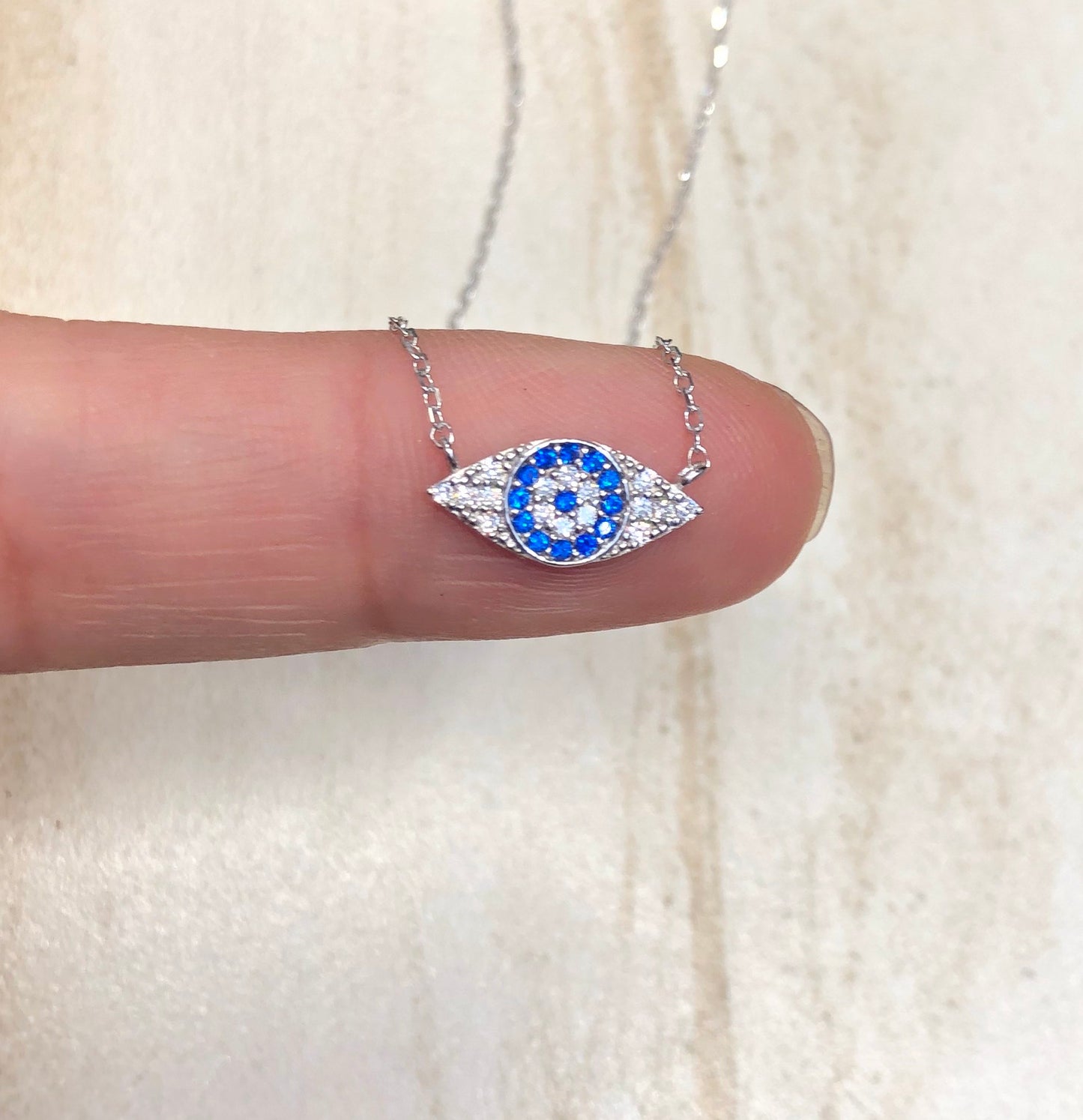 Evil eye necklace with blue eye